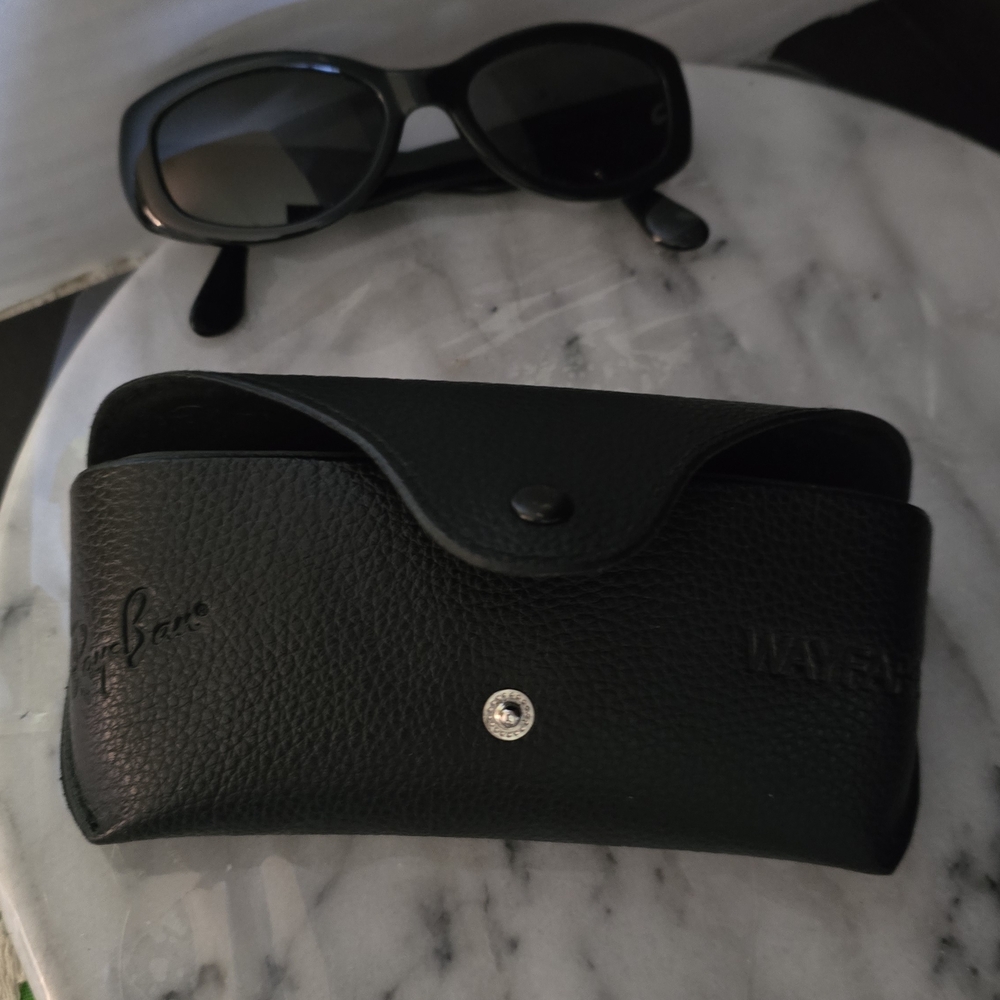 Ray-Ban Black Sunglasses with Case